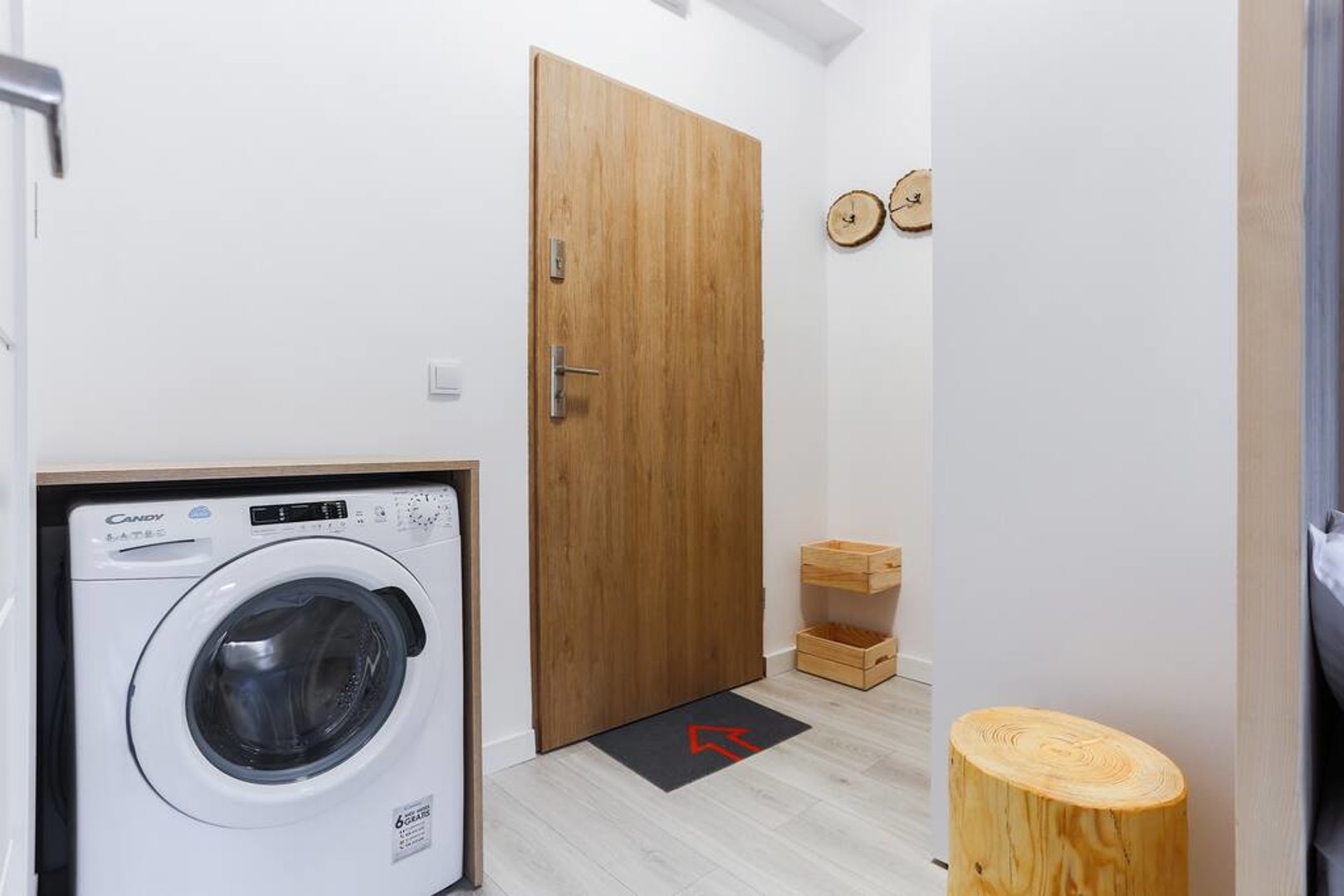 Simply Modern No. 2 Apartment